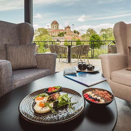 Mediterraneo Luxury Room Esztergom Extérieur photo