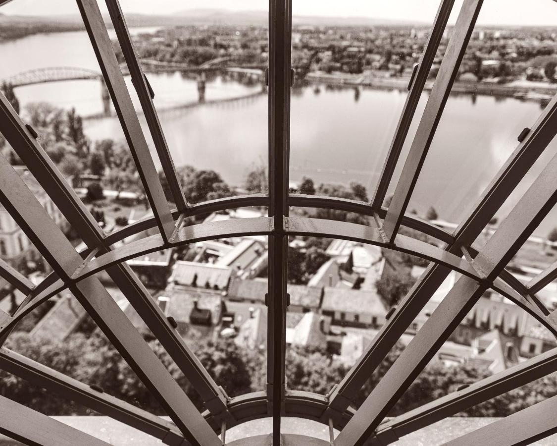 Mediterraneo Luxury Room Esztergom Extérieur photo